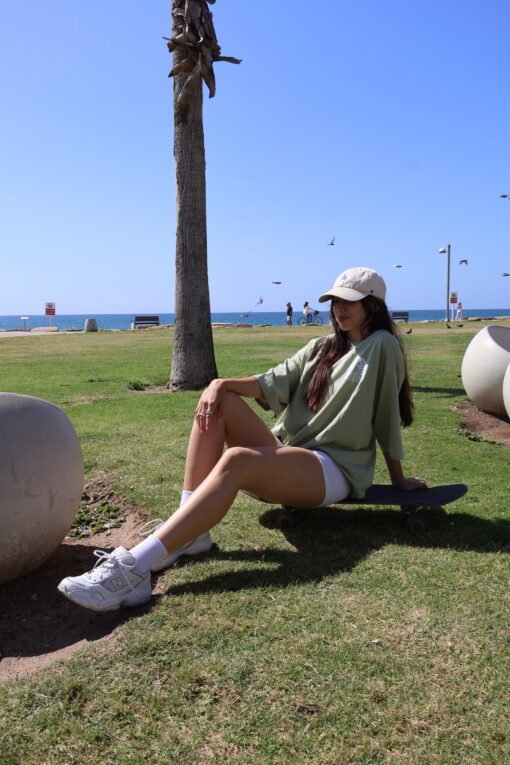 Green Wave - Image 2