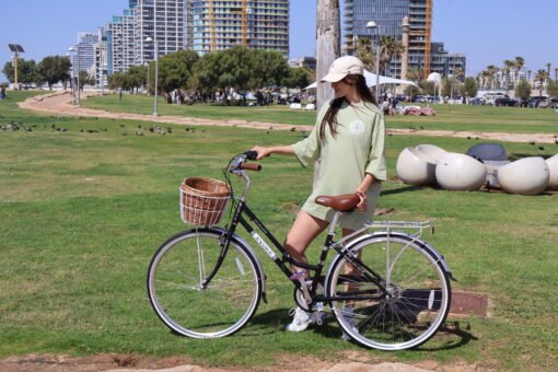 Green Wave - Image 3